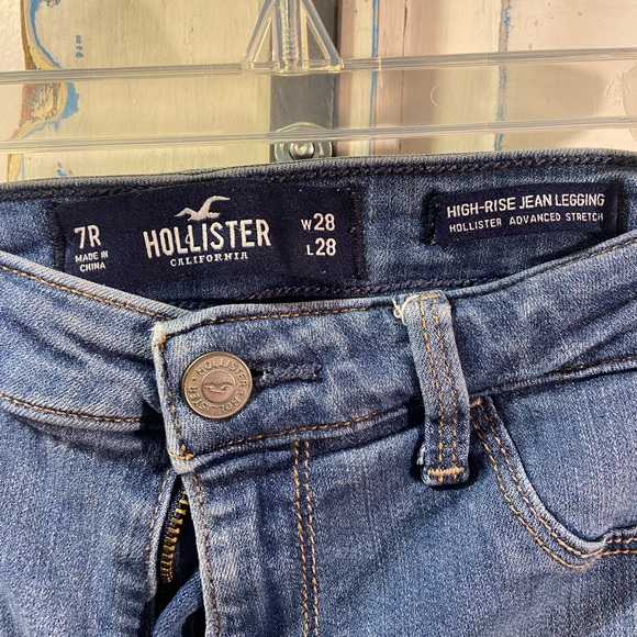 Hollister Women's Distressed Skinny Jeans - Blue - Picture 3 of 3